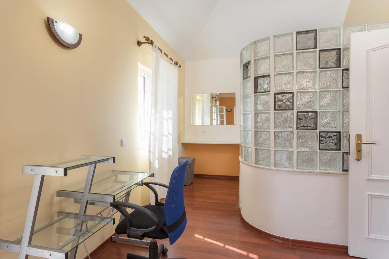 Family Meeting Point - V3 - Faro Villa ภายนอก รูปภาพ